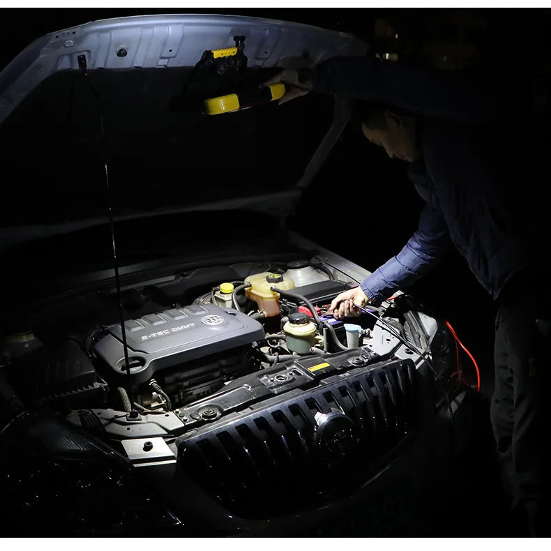 70% DE DESCONTO | Triângulo de Emergência 3 em 1 para Carro com Luz LED Integrada