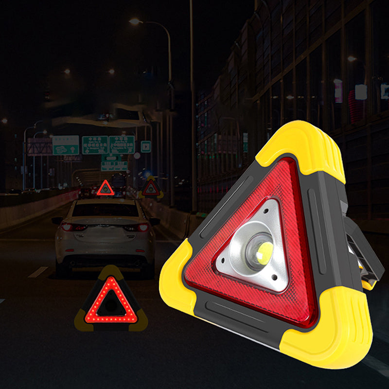 70% DE DESCONTO | Triângulo de Emergência 3 em 1 para Carro com Luz LED Integrada