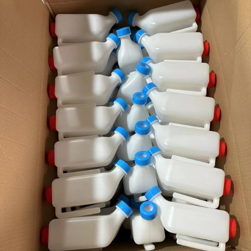 🇵🇹 Biberão Suspenso Automático para Animais Jovens – Tetina Macia em Silicone, Capacidade 800 ml