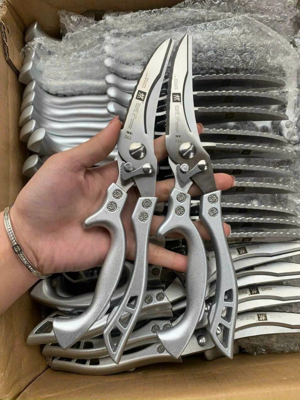 Tesoura de aço premium importado da República Federal da Alemanha